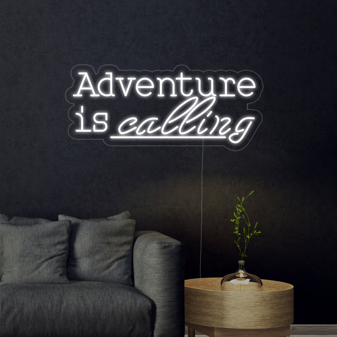 "Adventure is Calling" Letreros Neon