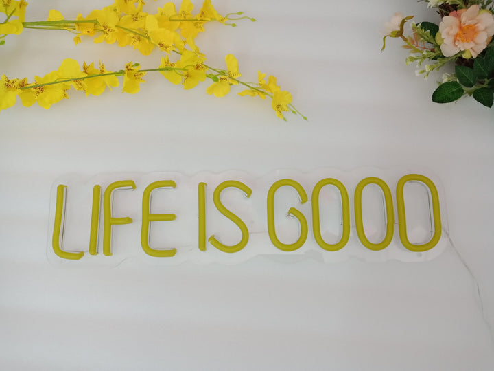 "Life Is Good" Letreros Neon (Inventario: 4 unidades)
