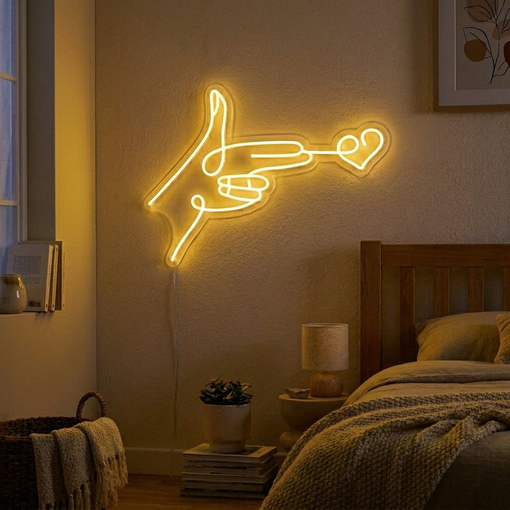 "Disparar Amor Corazón" Letreros Neon