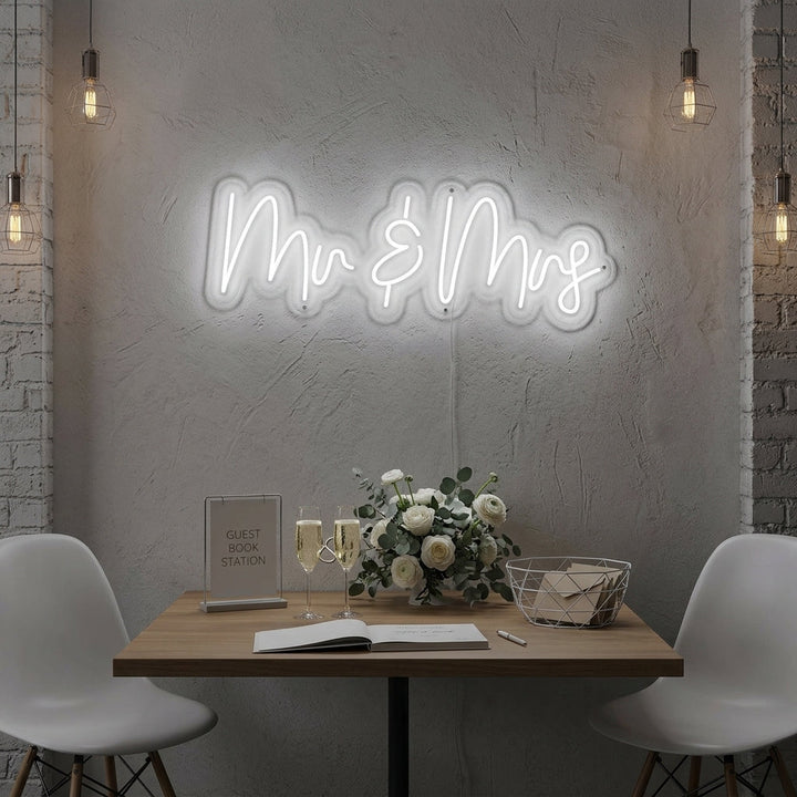 "Mr And Mrs" Letreros Neon