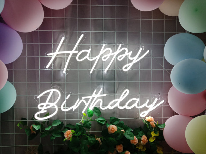 "Happy Birthday" Letreros Neon (Inventario: 3 unidades)