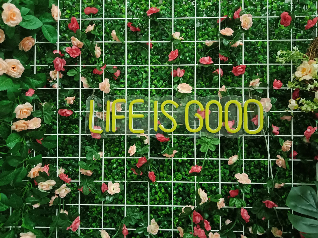 "Life Is Good" Letreros Neon (Inventario: 4 unidades)