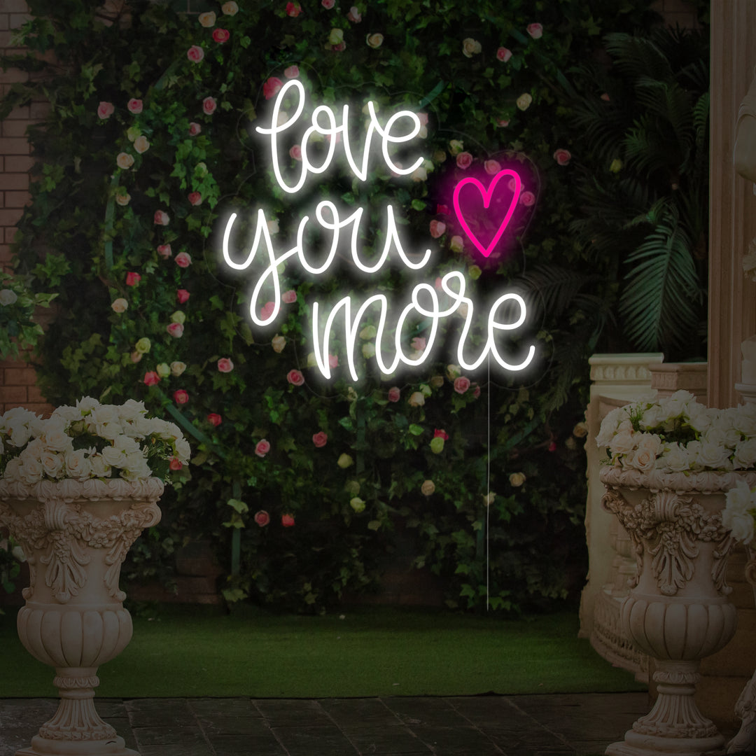 "Love You More Heart" Letreros Neon