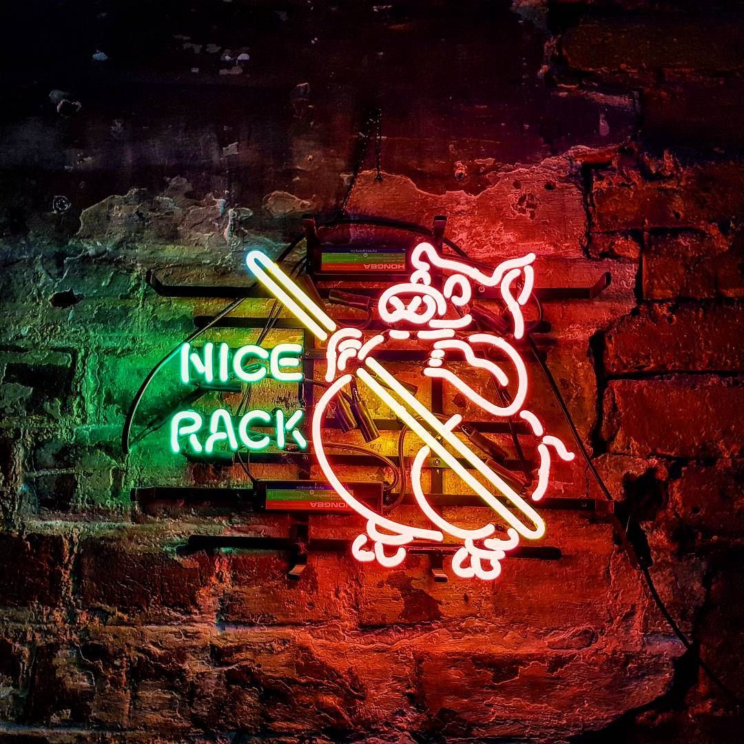 "Nice Rack" Letreros Neon