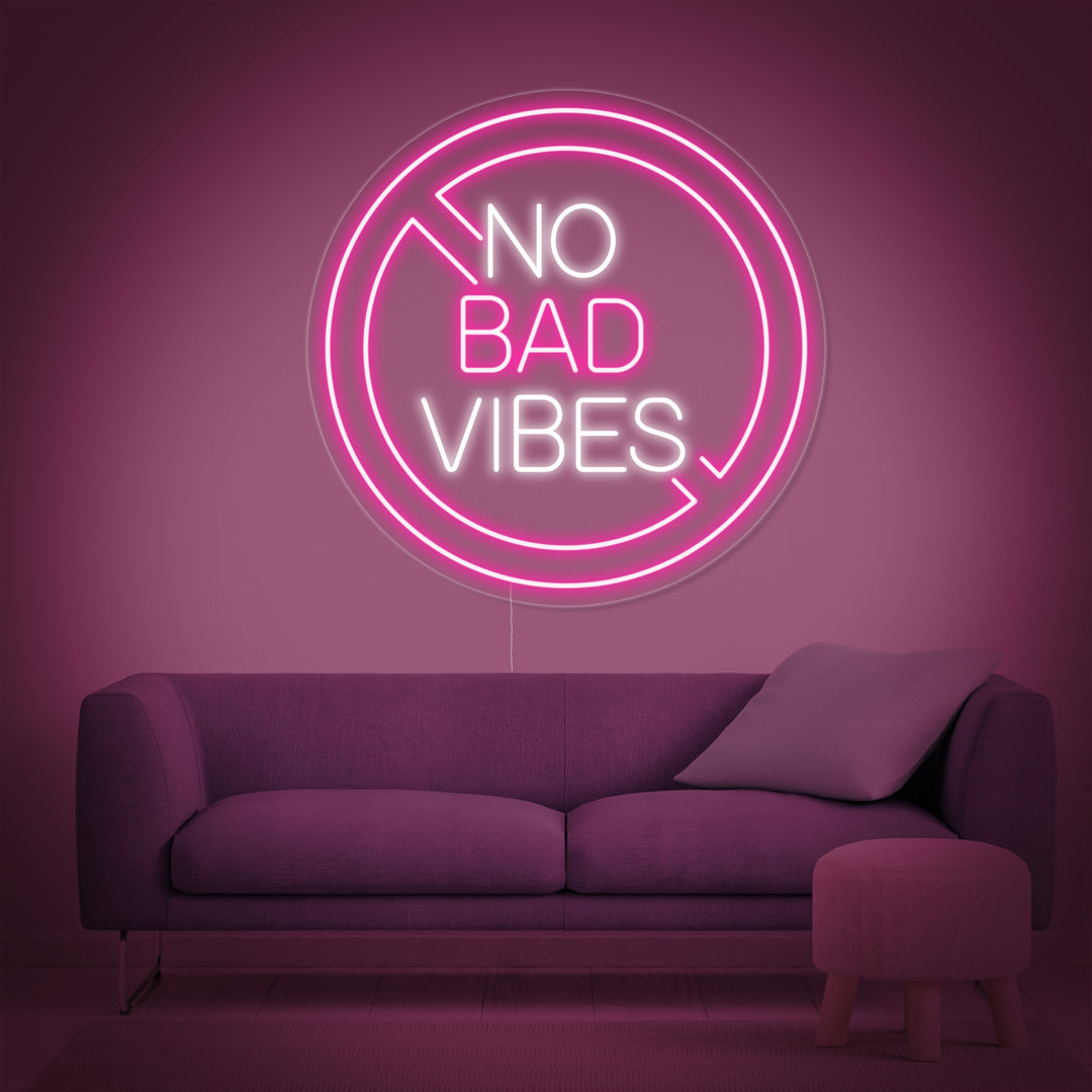 "No Bad Vibes" Letreros Neon