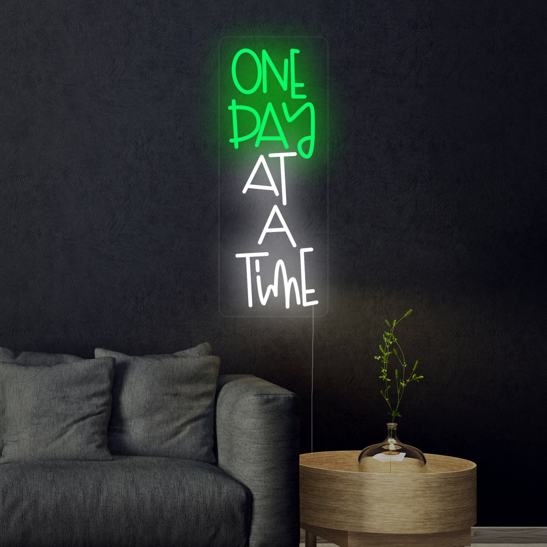 "One Day At A Time" Letreros Neon