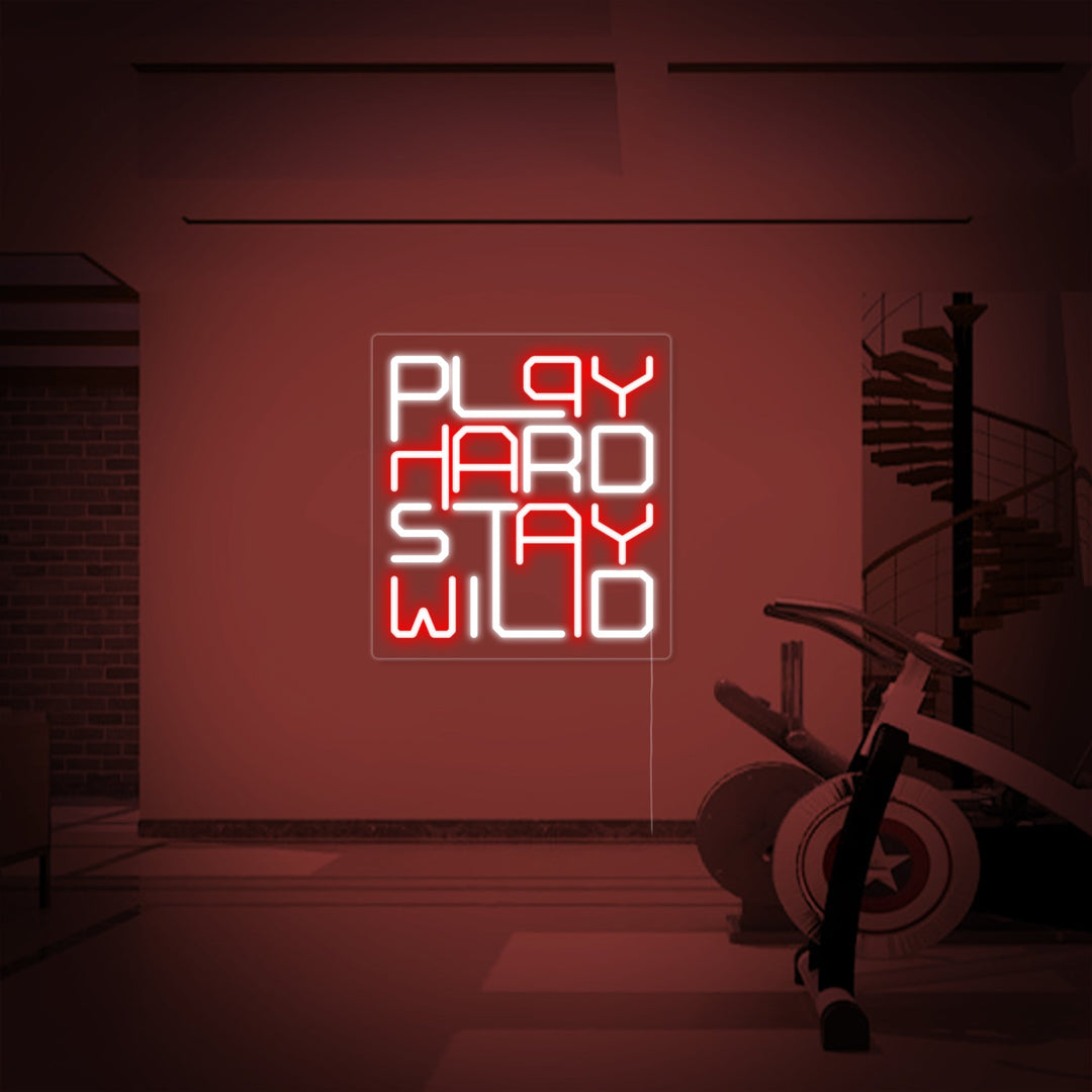"Play Hard Stay Wild" Letreros Neon