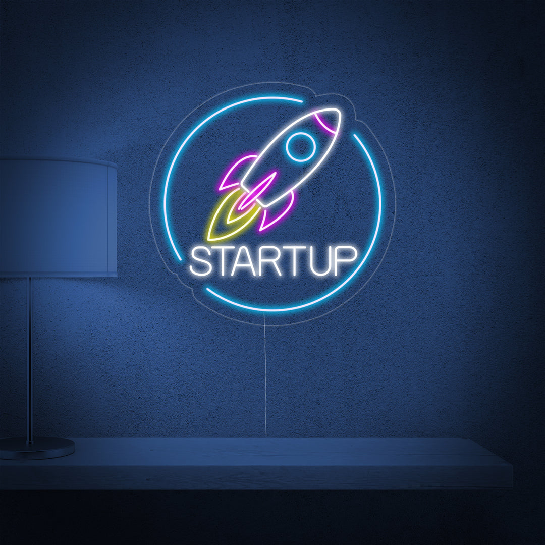 "Startup, Cohete" Letreros Neon
