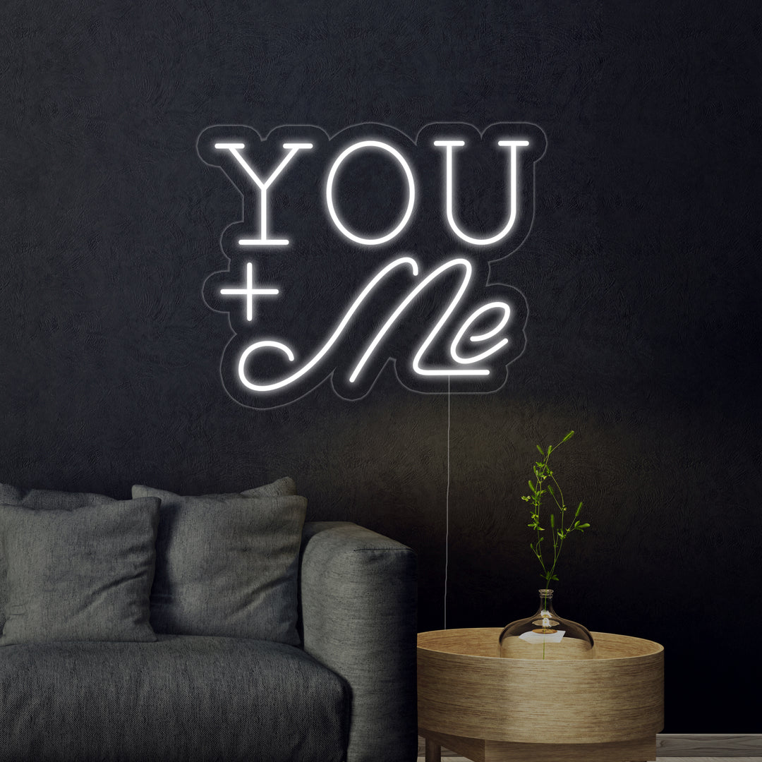 "You + Me" Letreros Neon