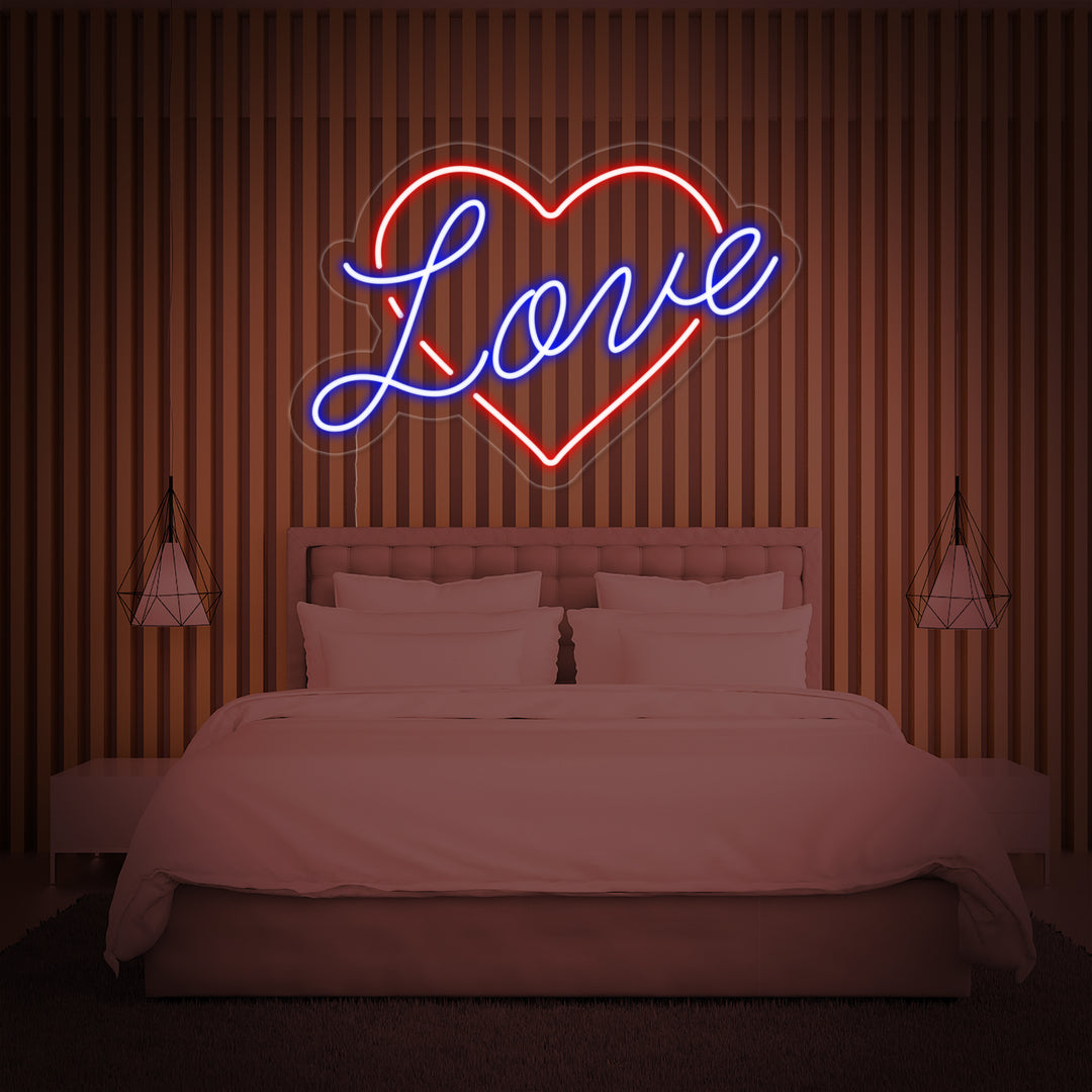 "Love, Corazón" Letreros Neon